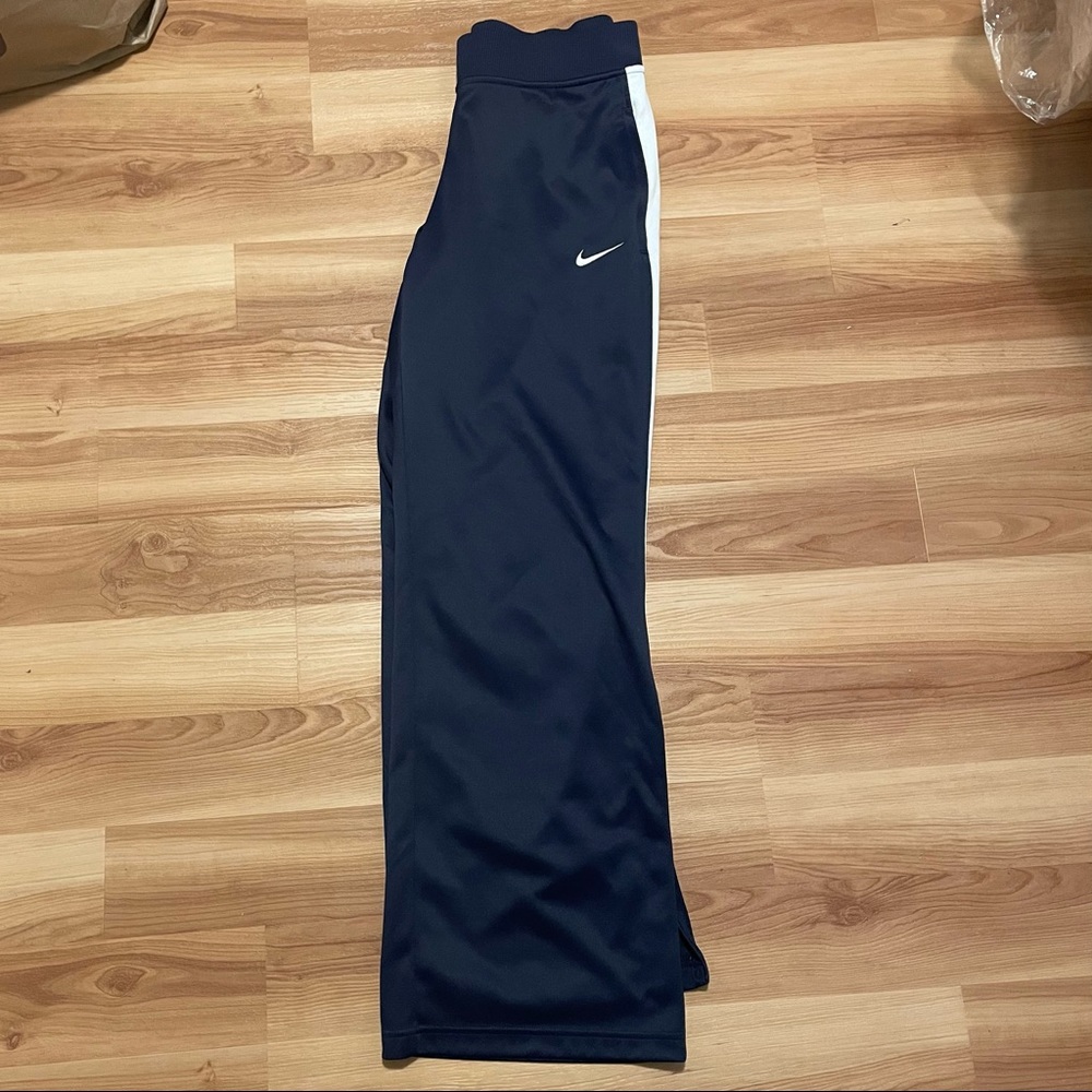 NIKE Womens DRI-FIT sweats